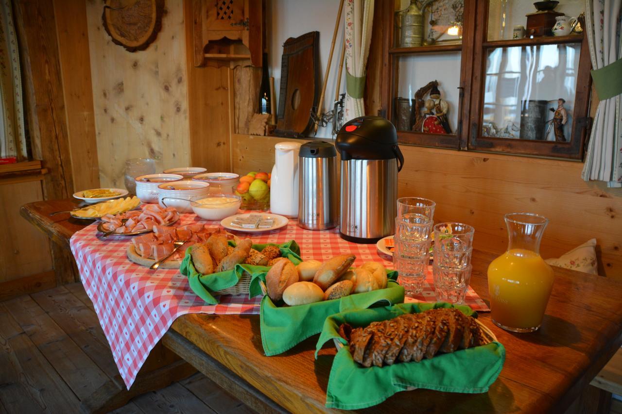Rifugio Graziani Huette Hotel San Vigilio Di Marebbe Exterior photo