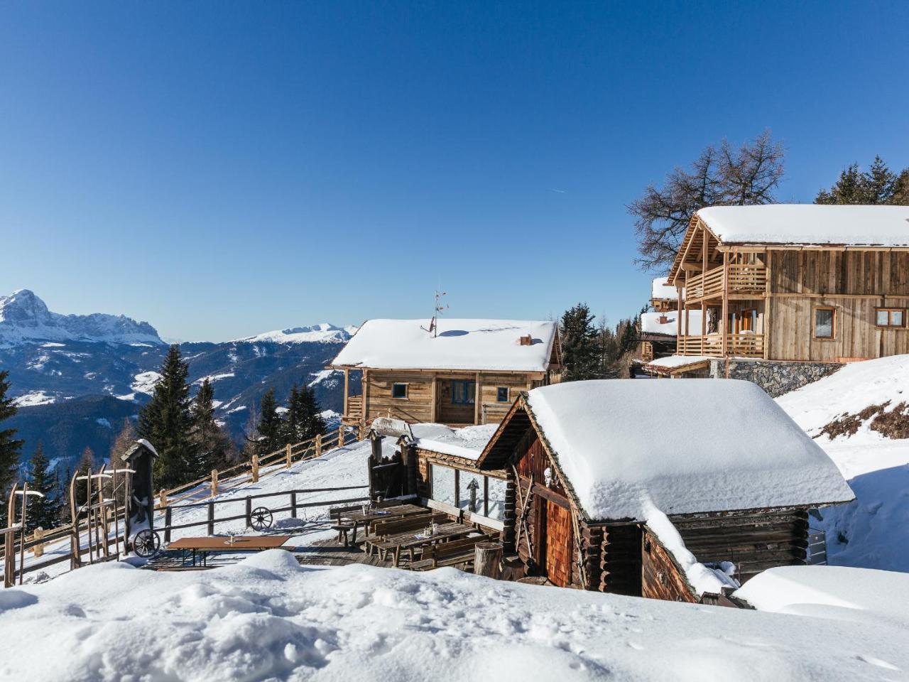 Rifugio Graziani Huette Hotel San Vigilio Di Marebbe Exterior photo